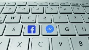 Facebook quiere que subas tus fotos íntimas a Messenger-2
